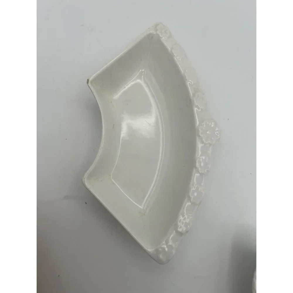 One Vtg. California‎ Pottery Replacement Relish Piece L55 White